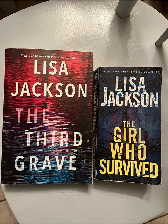 Other - Lisa Jackson Paperback Book Bundle — The Third Grave & The Girl Who Survived